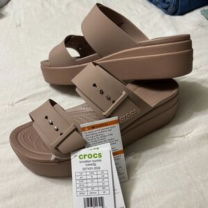 Crocs